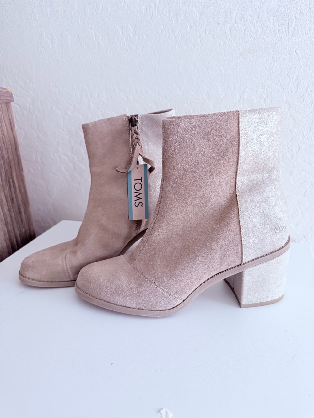 TOMS Evelyn Dune Suede Metallic Ankle Boots Size 10 NWT Block Heel